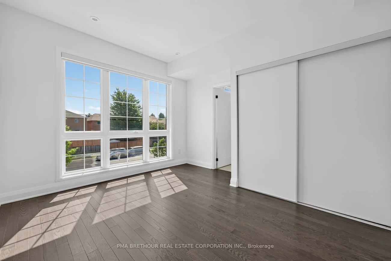 222, Atkinson, Uplands, Vaughan