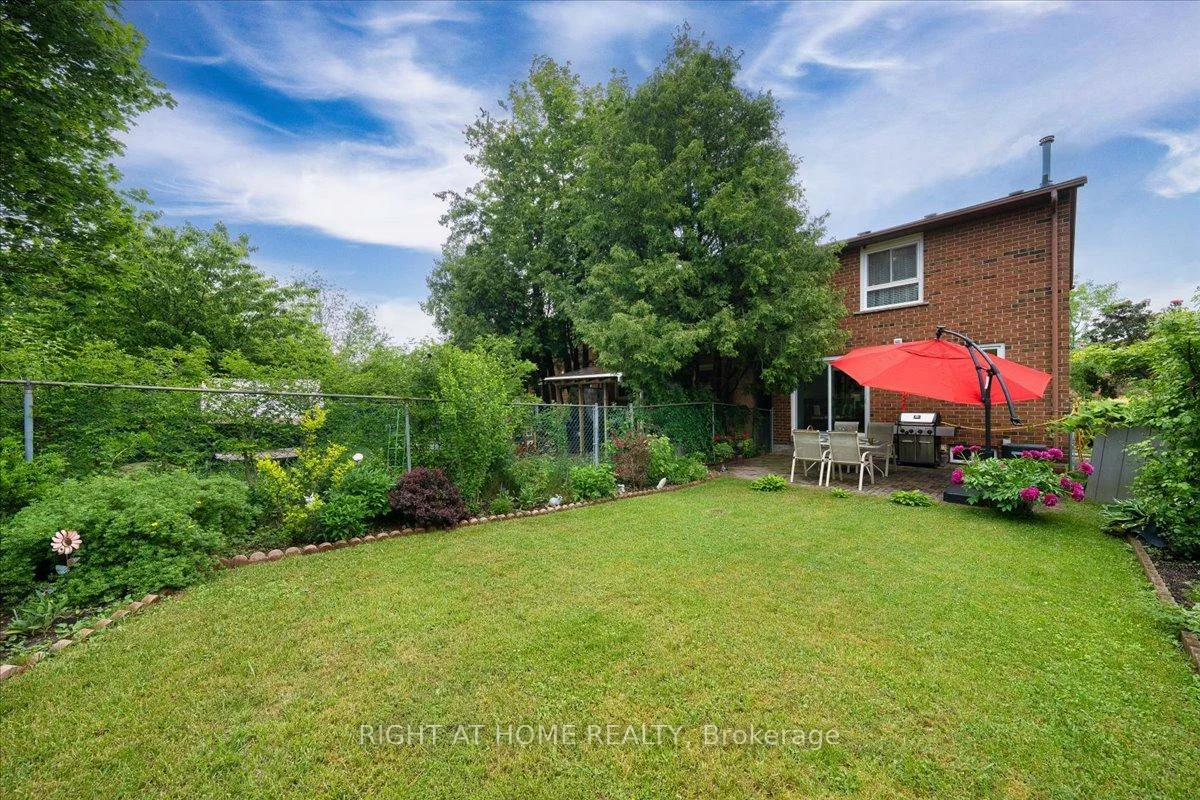 72, Rejane, Crestwood-Springfarm-Yorkhill, Vaughan