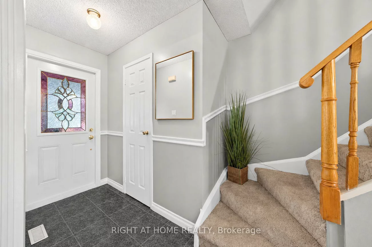 72, Rejane, Crestwood-Springfarm-Yorkhill, Vaughan