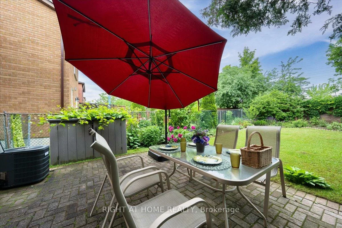 72, Rejane, Crestwood-Springfarm-Yorkhill, Vaughan