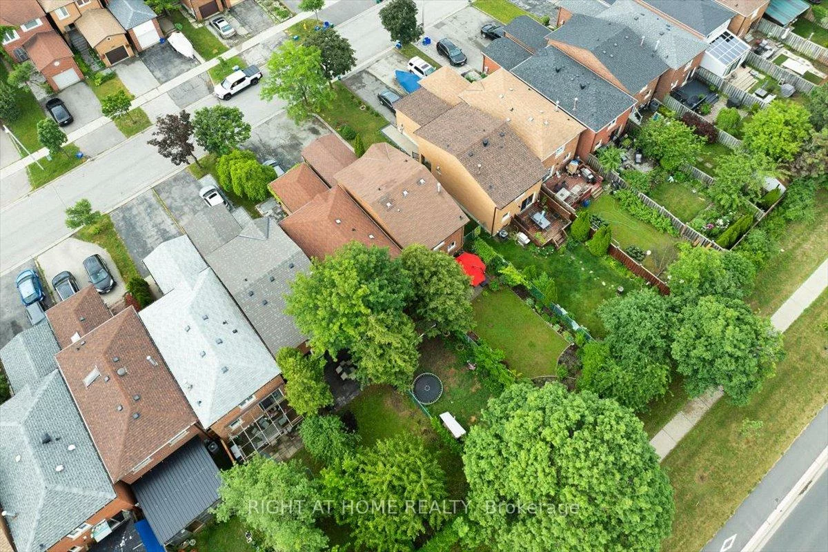 72, Rejane, Crestwood-Springfarm-Yorkhill, Vaughan