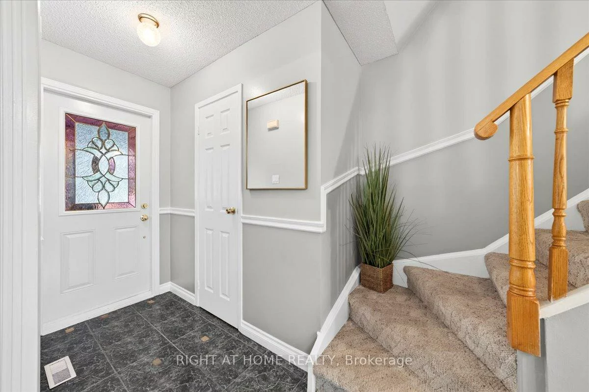72, Rejane, Crestwood-Springfarm-Yorkhill, Vaughan