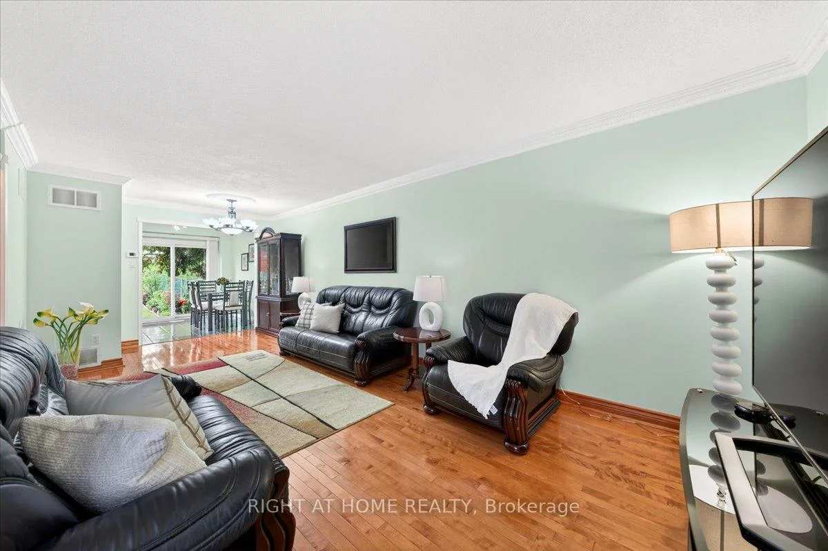 72, Rejane, Crestwood-Springfarm-Yorkhill, Vaughan