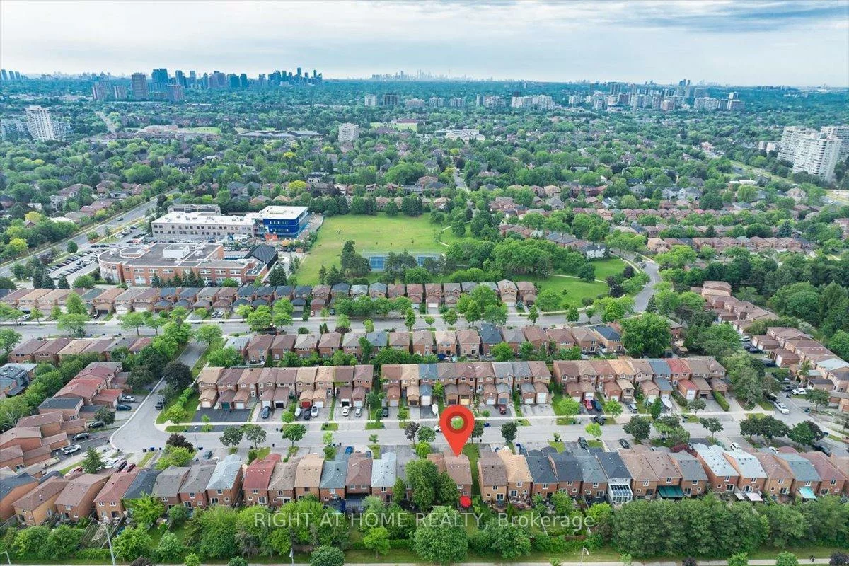 72, Rejane, Crestwood-Springfarm-Yorkhill, Vaughan