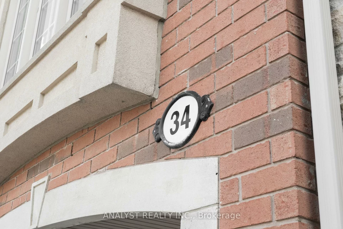 34, George Bogg, East Woodbridge, Vaughan