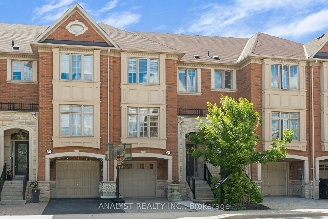 34, George Bogg, East Woodbridge, Vaughan