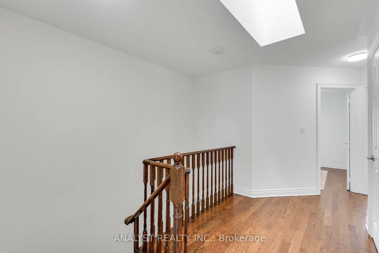 34, George Bogg, East Woodbridge, Vaughan