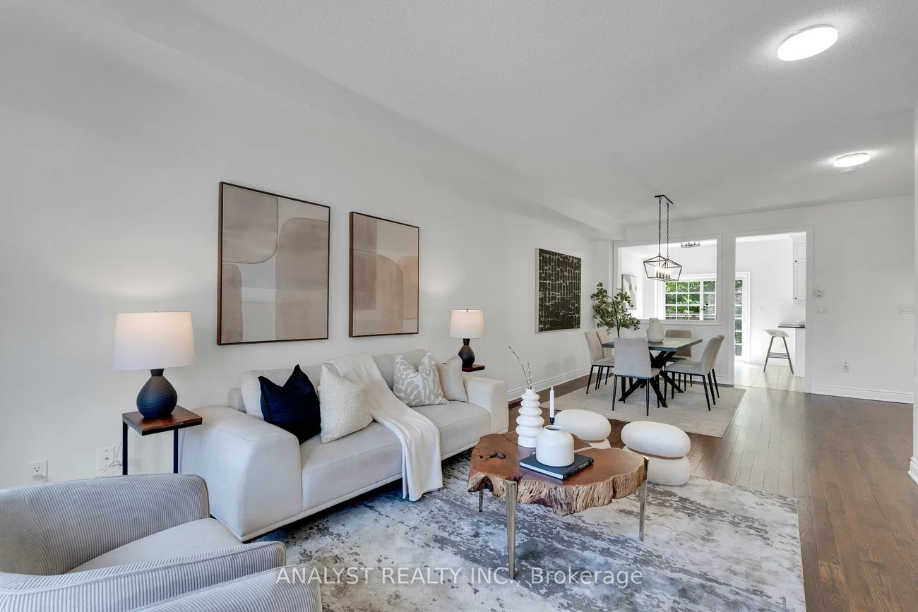 34, George Bogg, East Woodbridge, Vaughan