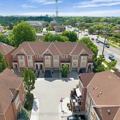 34, George Bogg, East Woodbridge, Vaughan