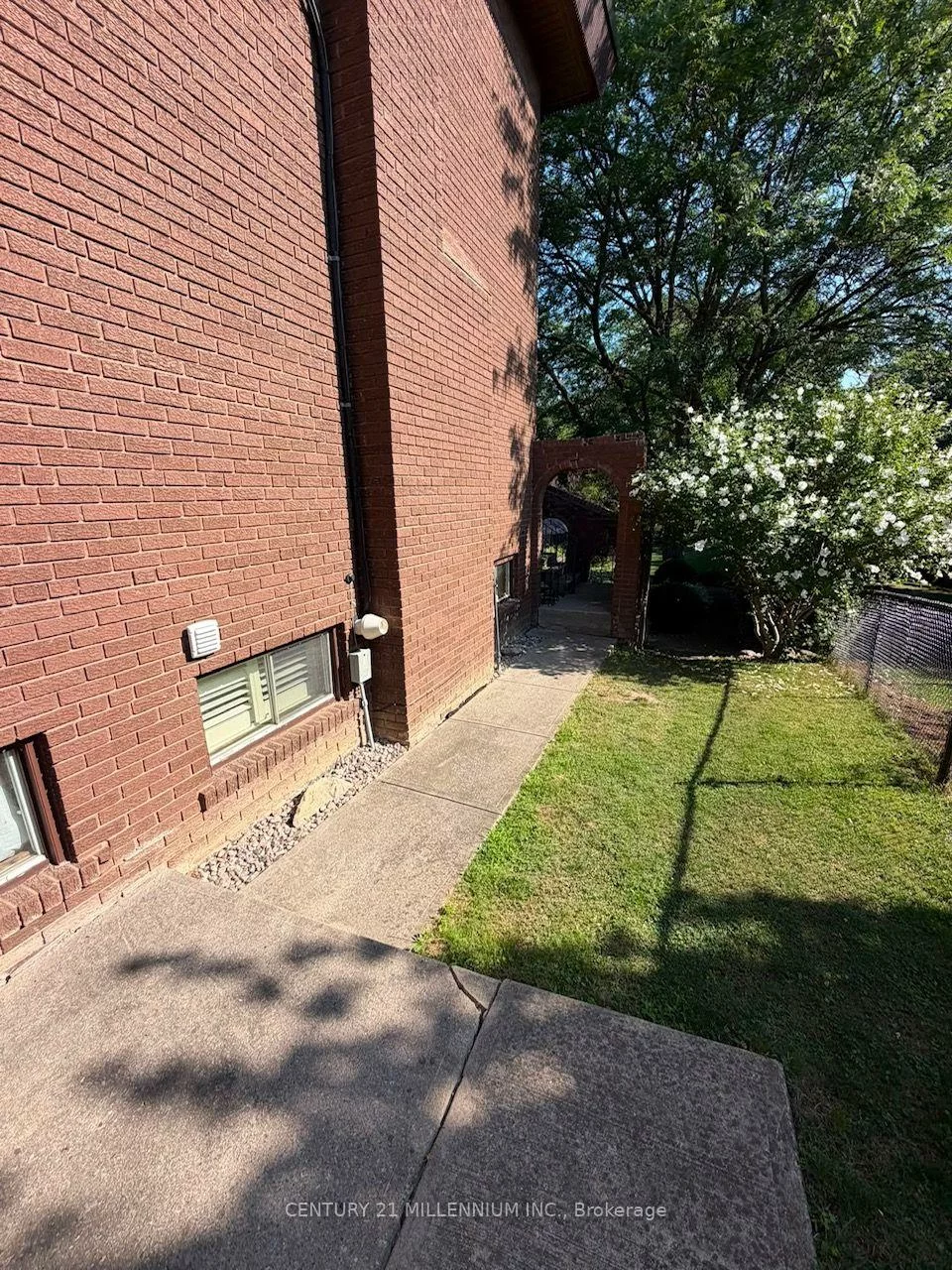 44, Wigwoss, East Woodbridge, Vaughan