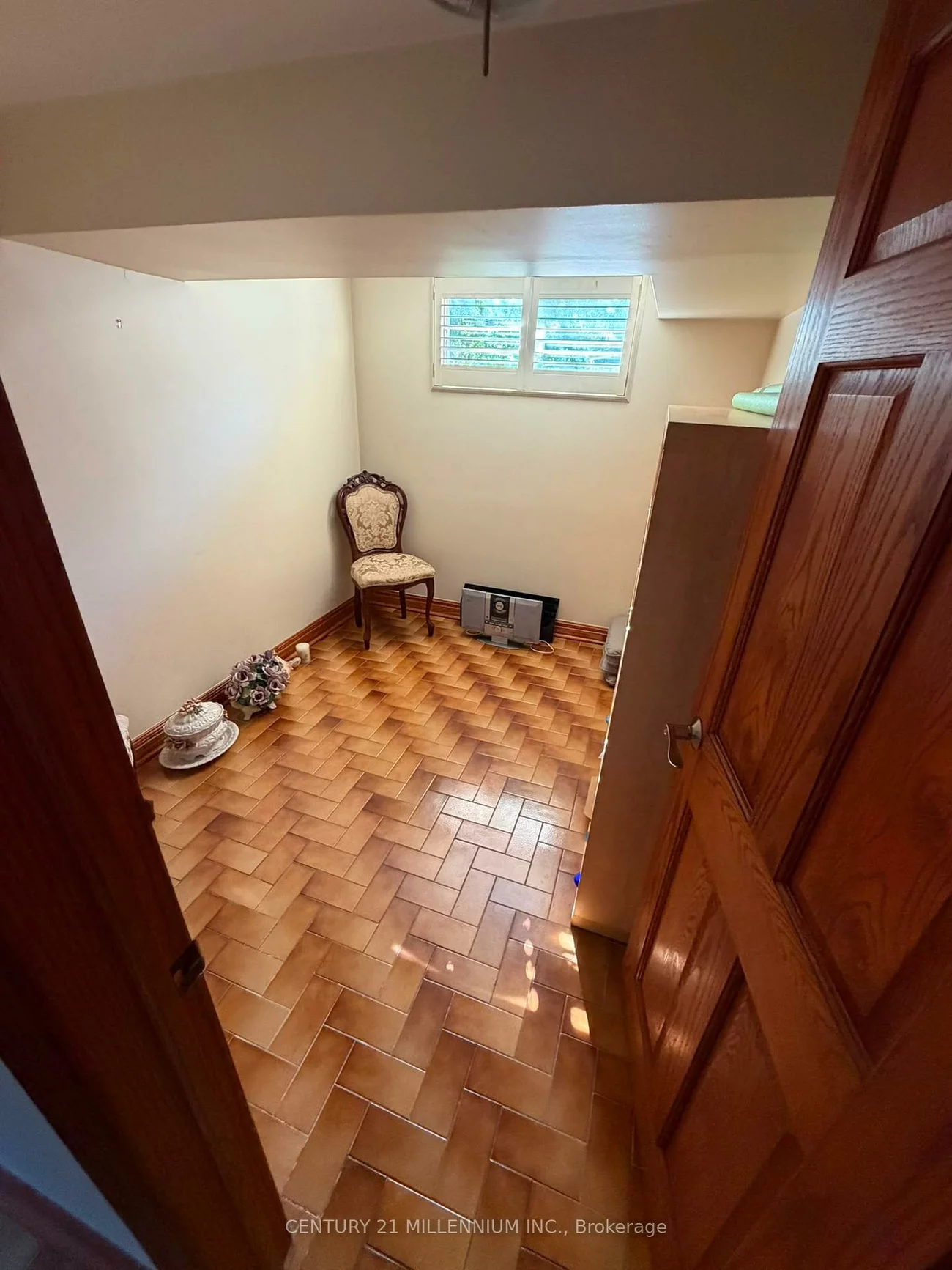 44, Wigwoss, East Woodbridge, Vaughan