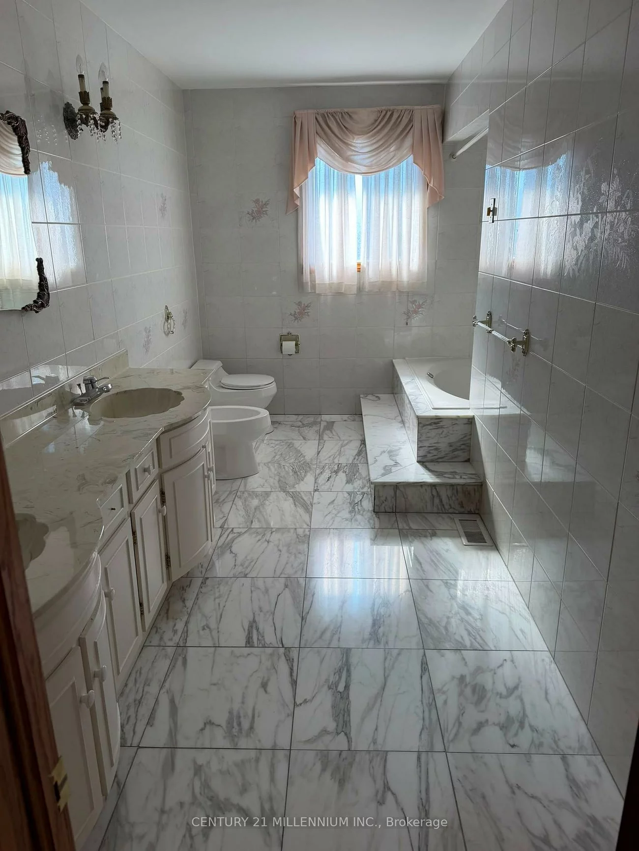 44, Wigwoss, East Woodbridge, Vaughan