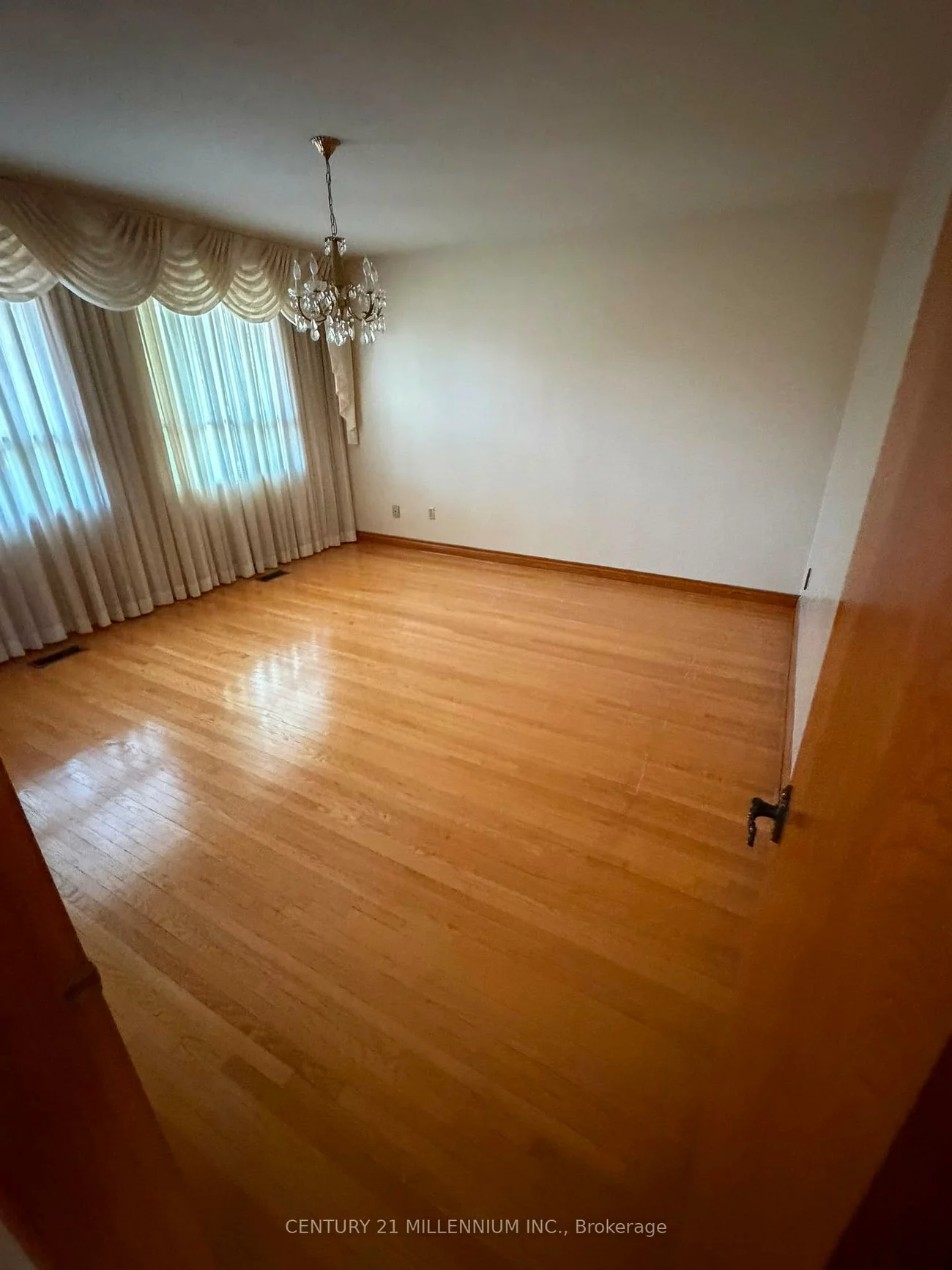 44, Wigwoss, East Woodbridge, Vaughan