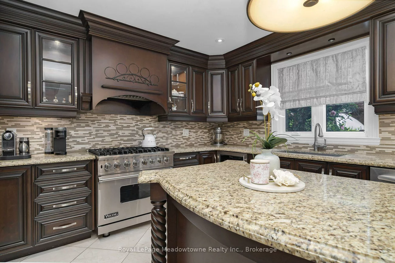 246, Fifth, East Woodbridge, Vaughan