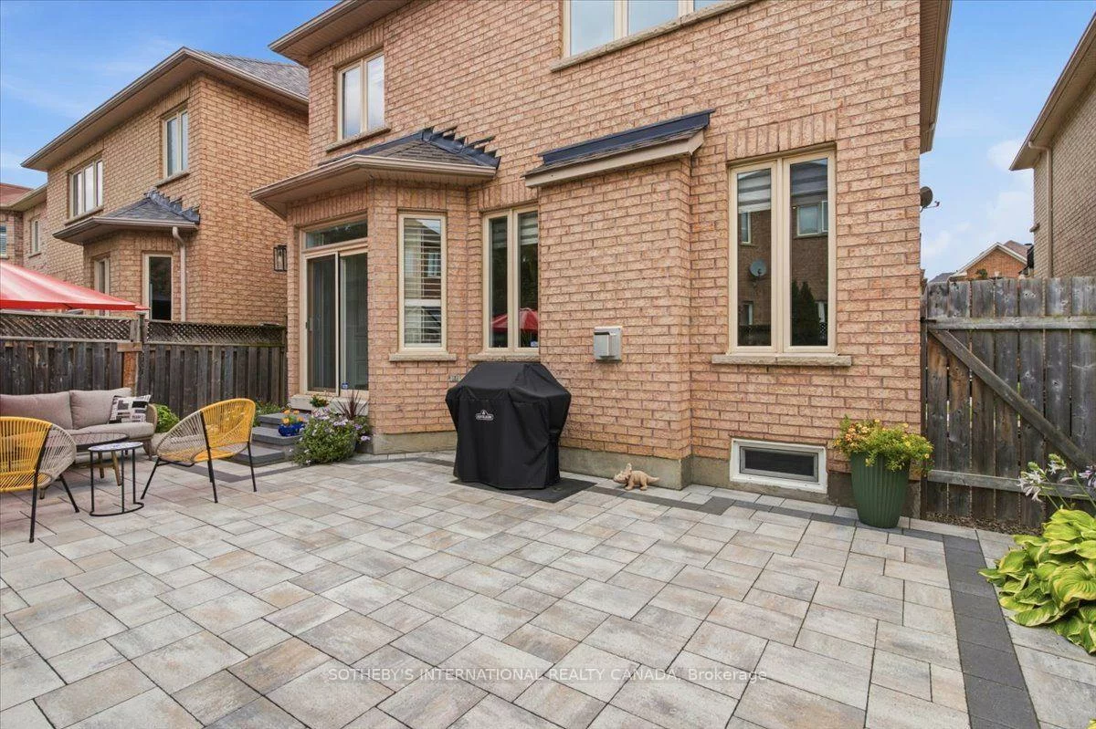 60, Saint James, Vellore Village, Vaughan