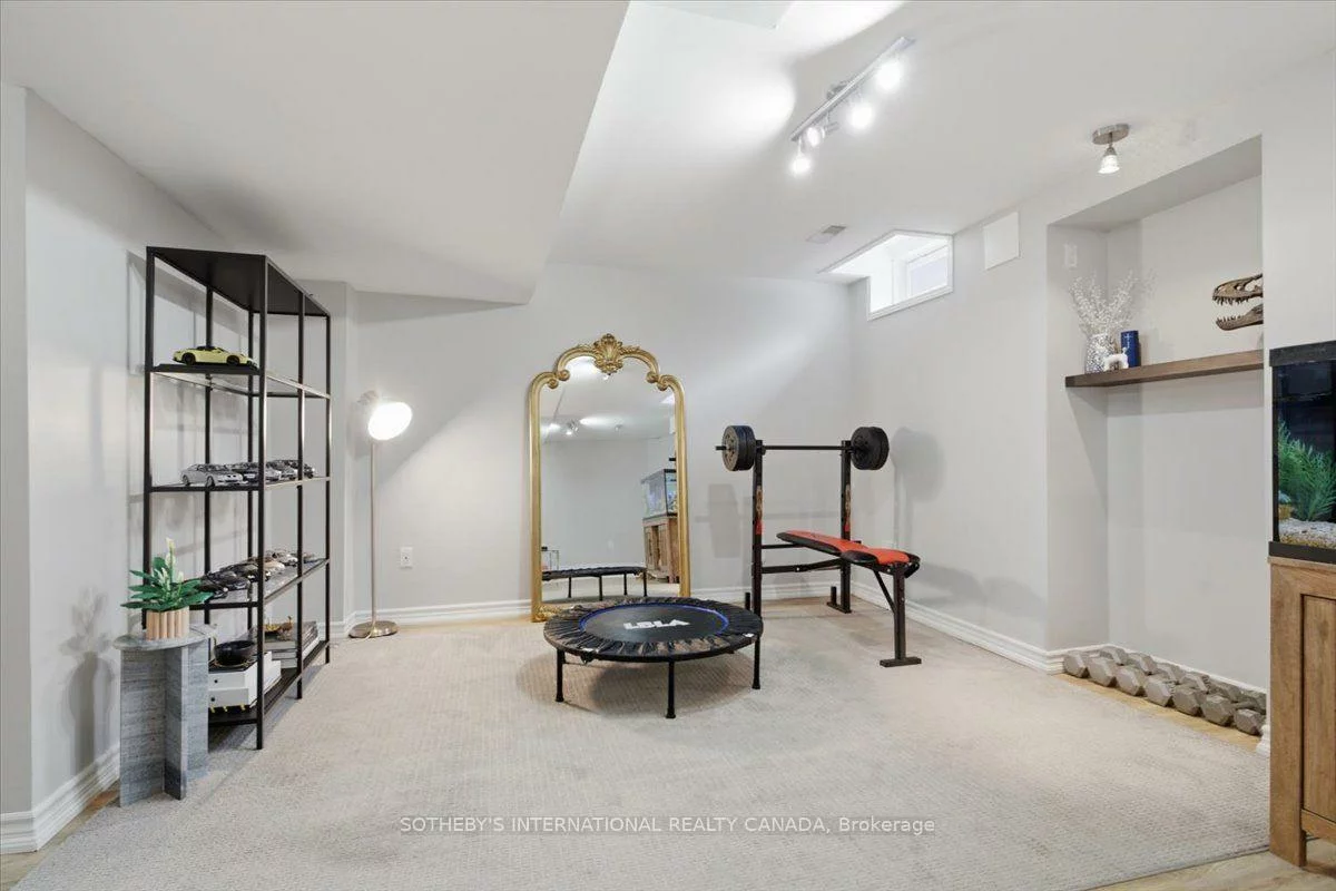 60, Saint James, Vellore Village, Vaughan