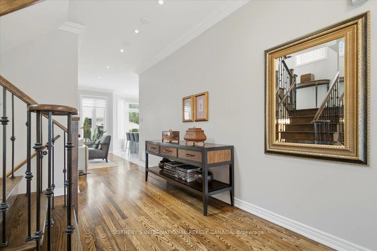 60, Saint James, Vellore Village, Vaughan