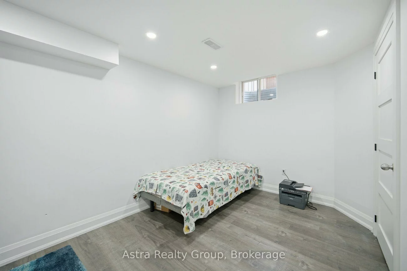 162, Corner Brook, Vellore Village, Vaughan