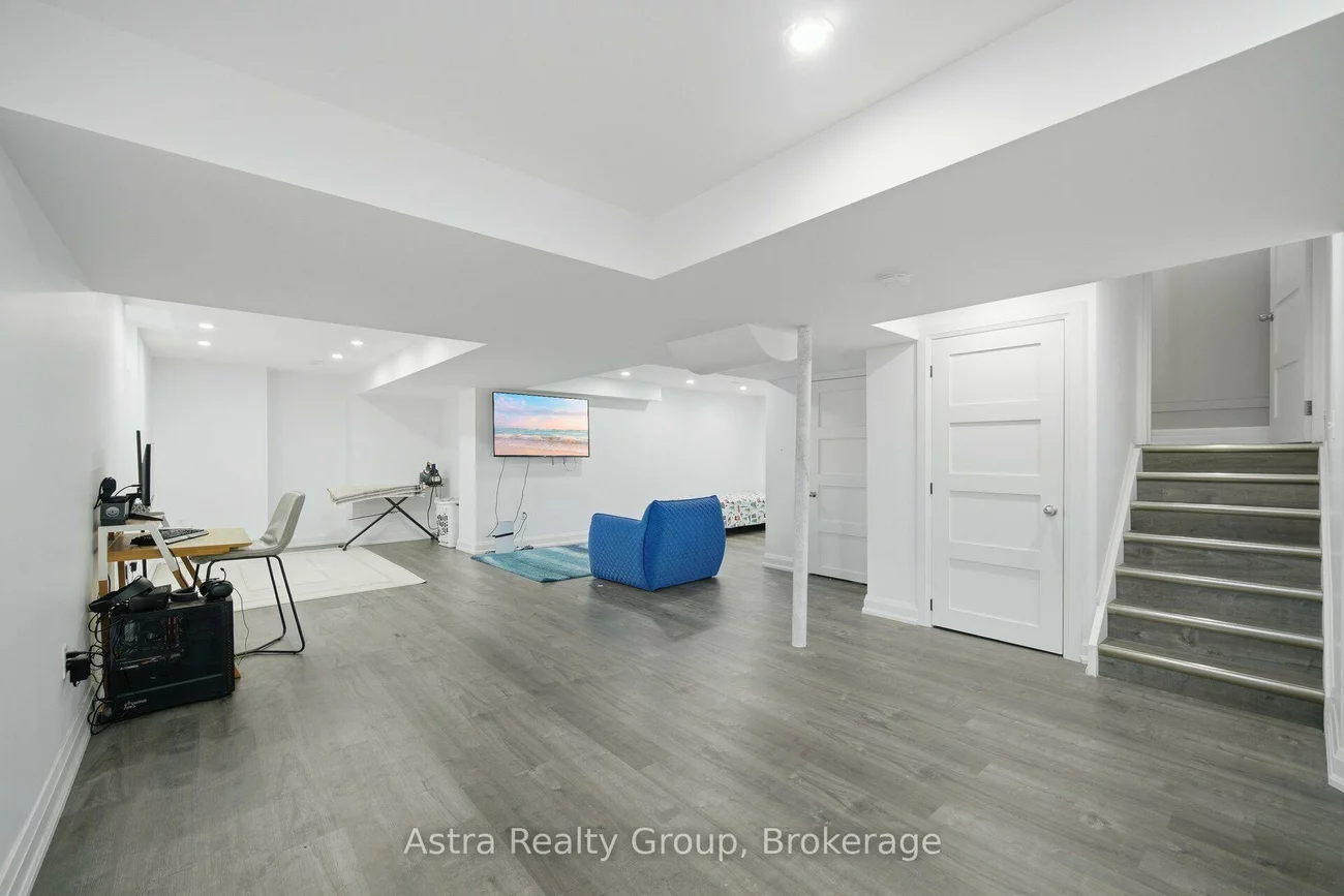 162, Corner Brook, Vellore Village, Vaughan