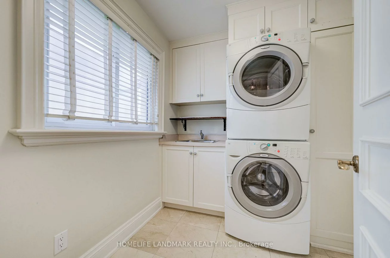 37, Maimonides, Crestwood-Springfarm-Yorkhill, Vaughan