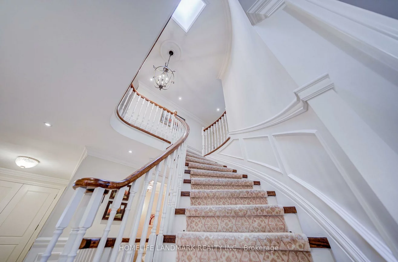 37, Maimonides, Crestwood-Springfarm-Yorkhill, Vaughan