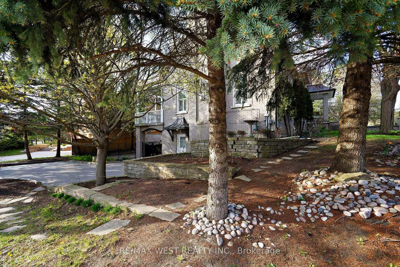 5, Humberview, Islington Woods, Vaughan