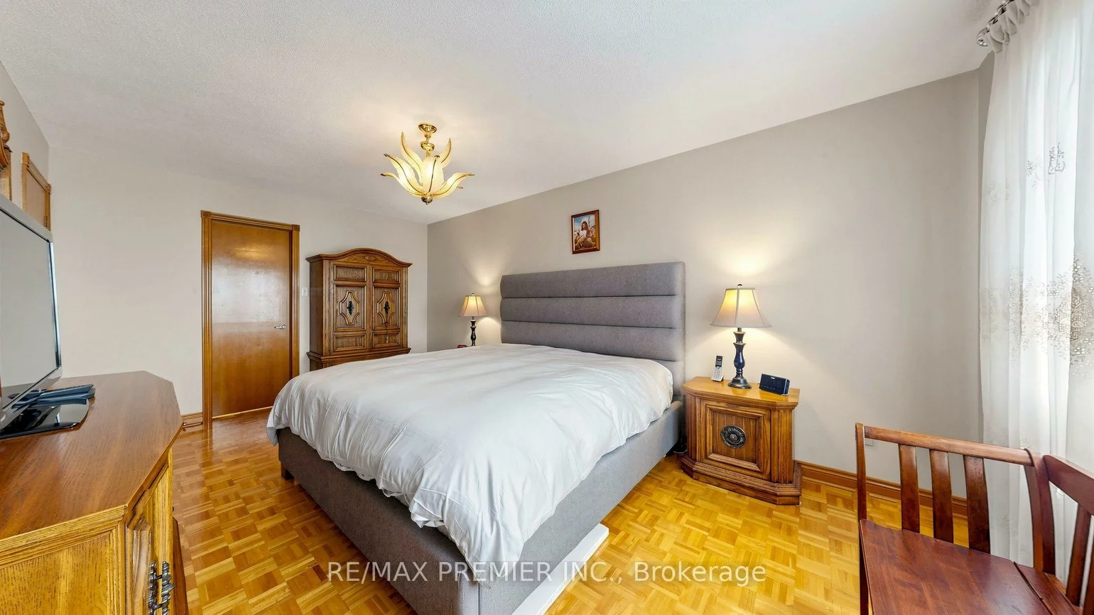 261, Morning Star, West Woodbridge, Vaughan