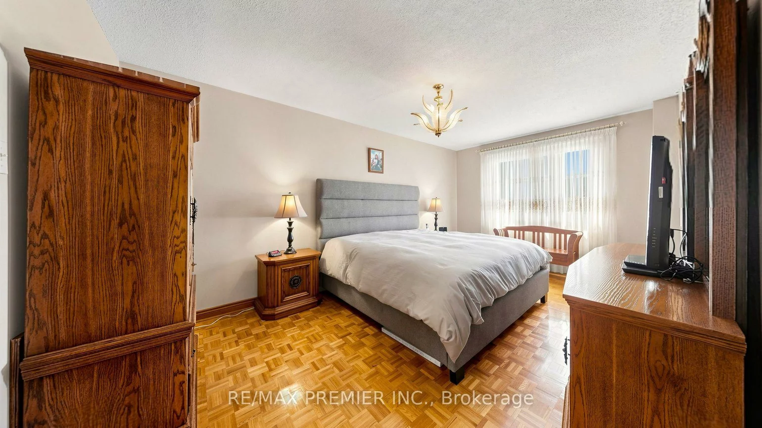 261, Morning Star, West Woodbridge, Vaughan