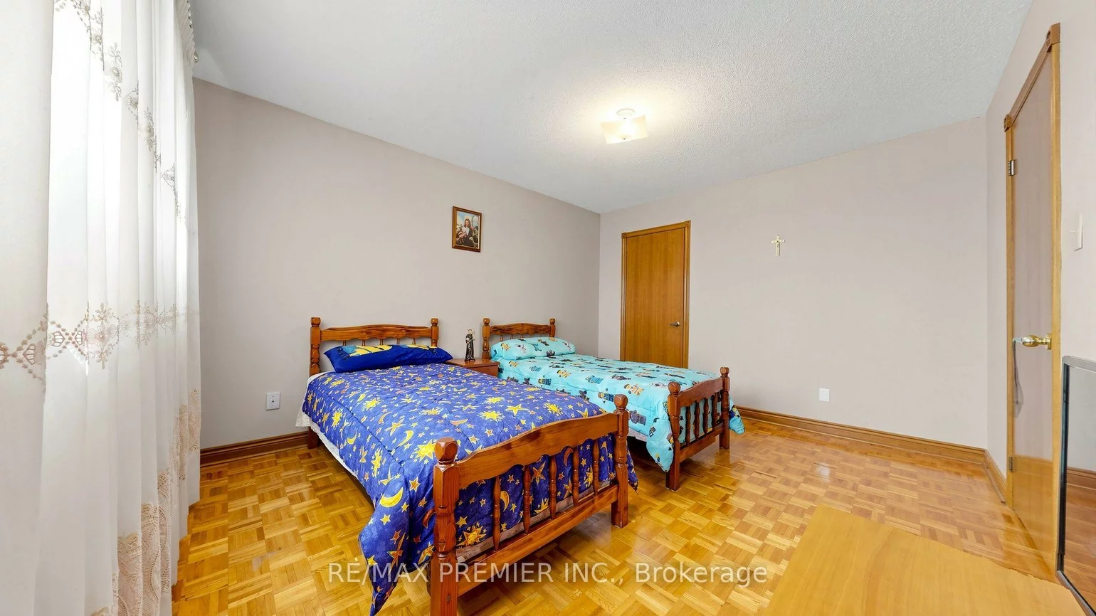 261, Morning Star, West Woodbridge, Vaughan