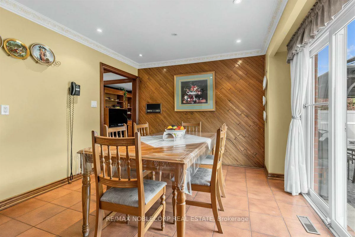 256, Airdrie, East Woodbridge, Vaughan