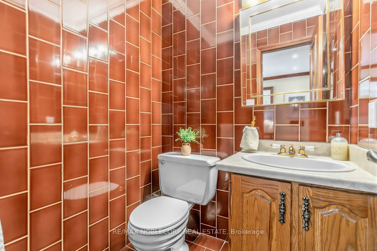 256, Airdrie, East Woodbridge, Vaughan
