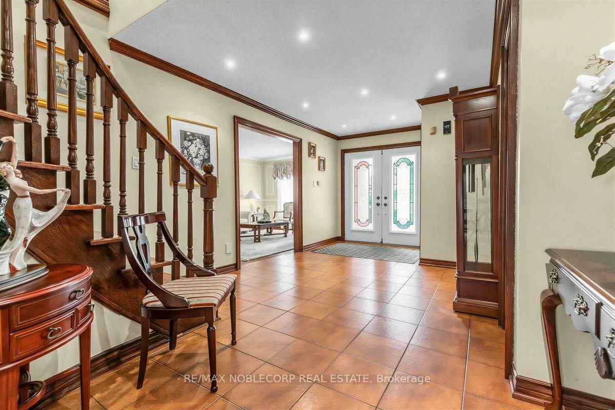 256, Airdrie, East Woodbridge, Vaughan