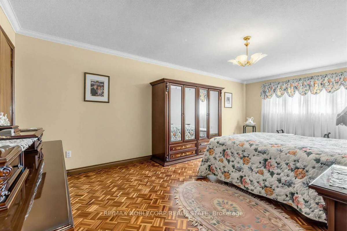 256, Airdrie, East Woodbridge, Vaughan