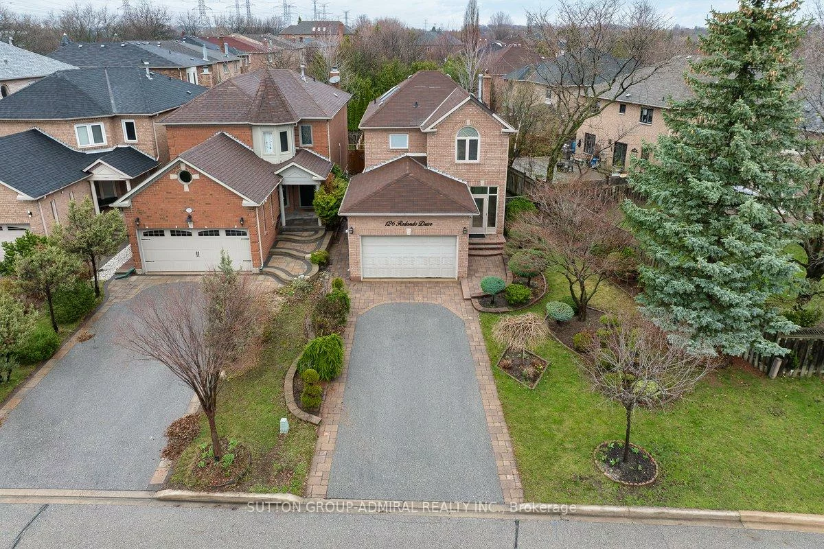 126, Redondo, Beverley Glen, Vaughan