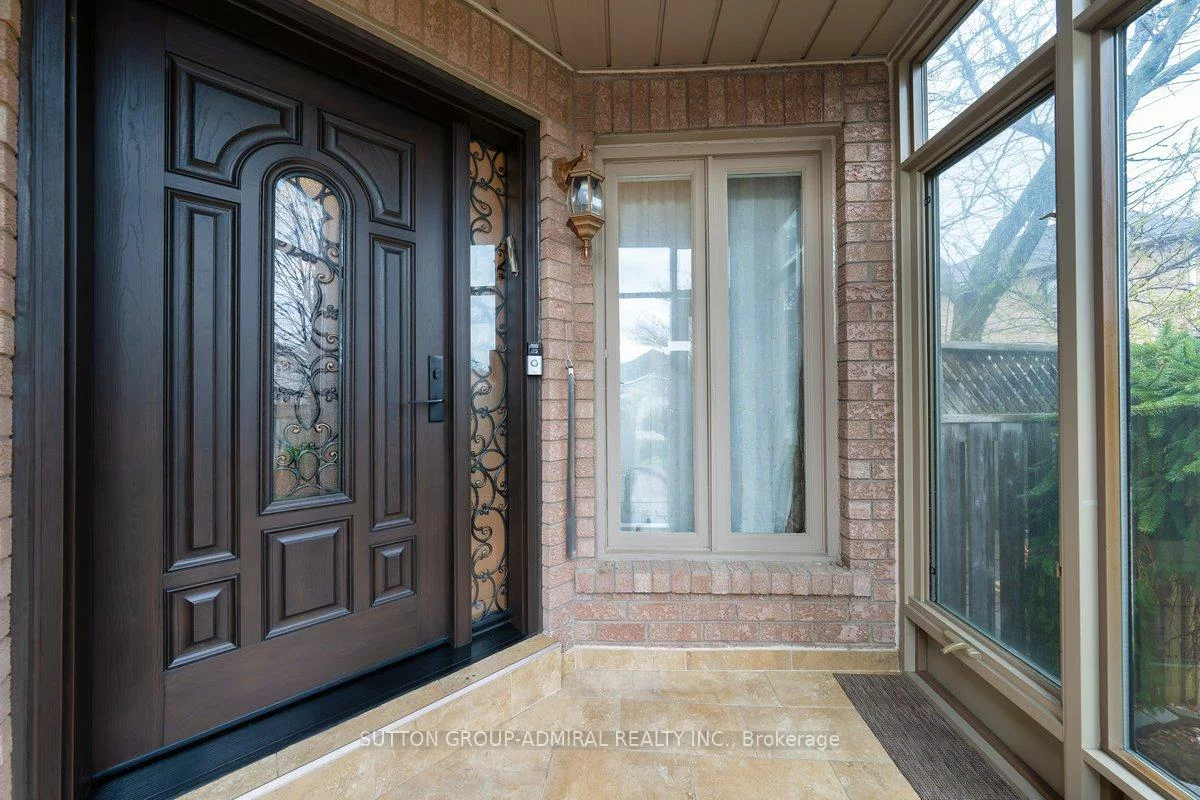 126, Redondo, Beverley Glen, Vaughan