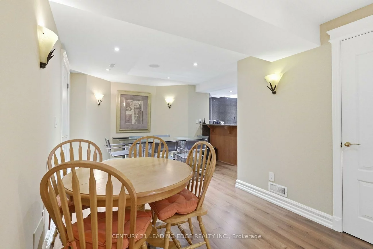 40, Arista, Islington Woods, Vaughan