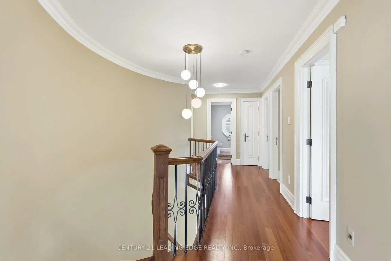 40, Arista, Islington Woods, Vaughan