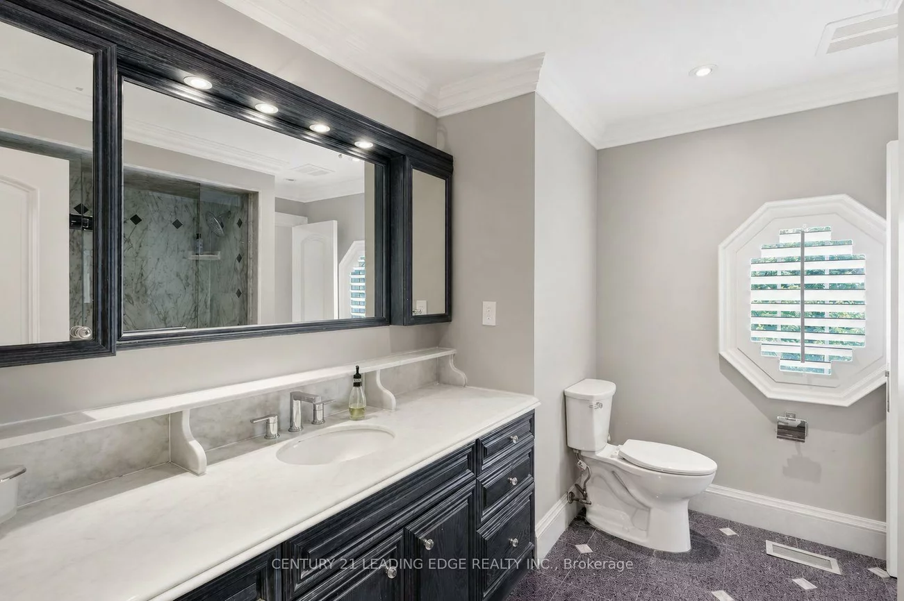 40, Arista, Islington Woods, Vaughan