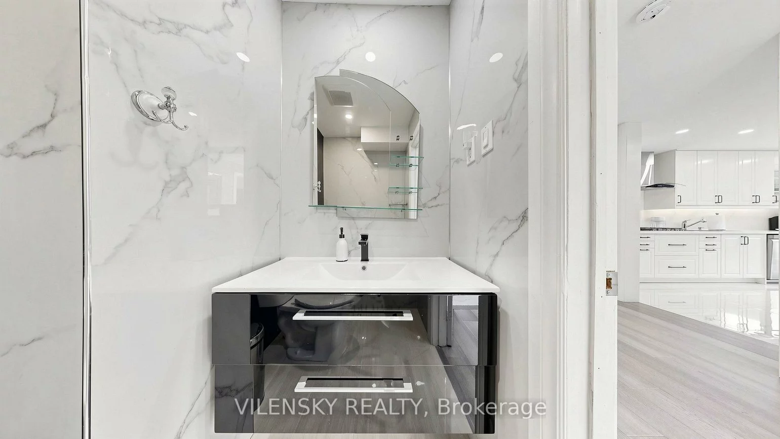 31, Lonny, Crestwood-Springfarm-Yorkhill, Vaughan