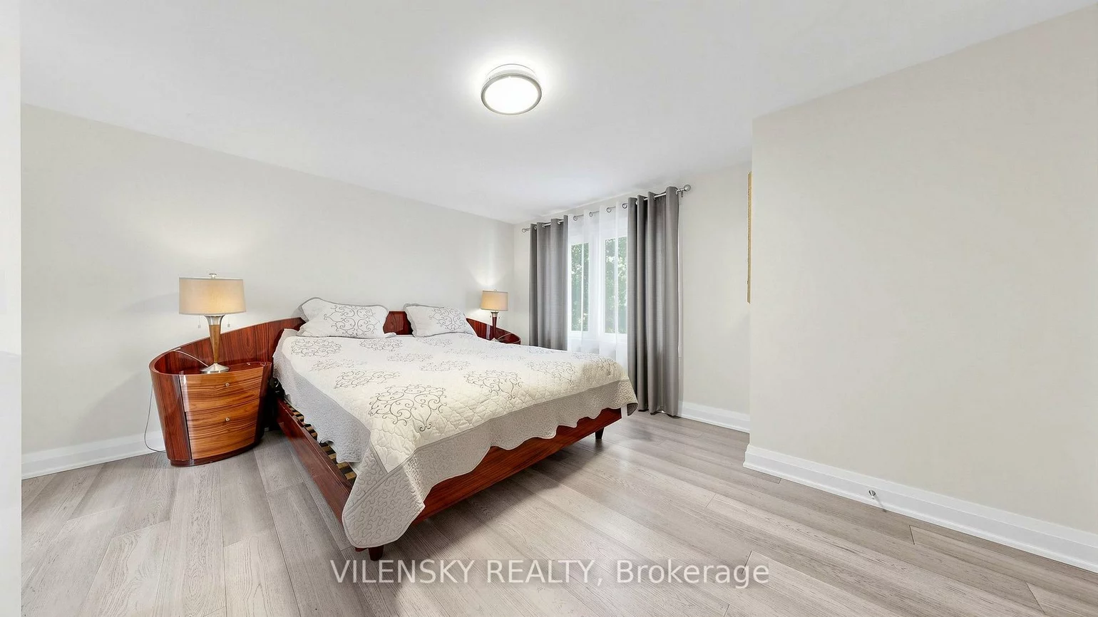 31, Lonny, Crestwood-Springfarm-Yorkhill, Vaughan