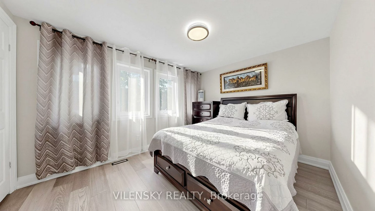 31, Lonny, Crestwood-Springfarm-Yorkhill, Vaughan