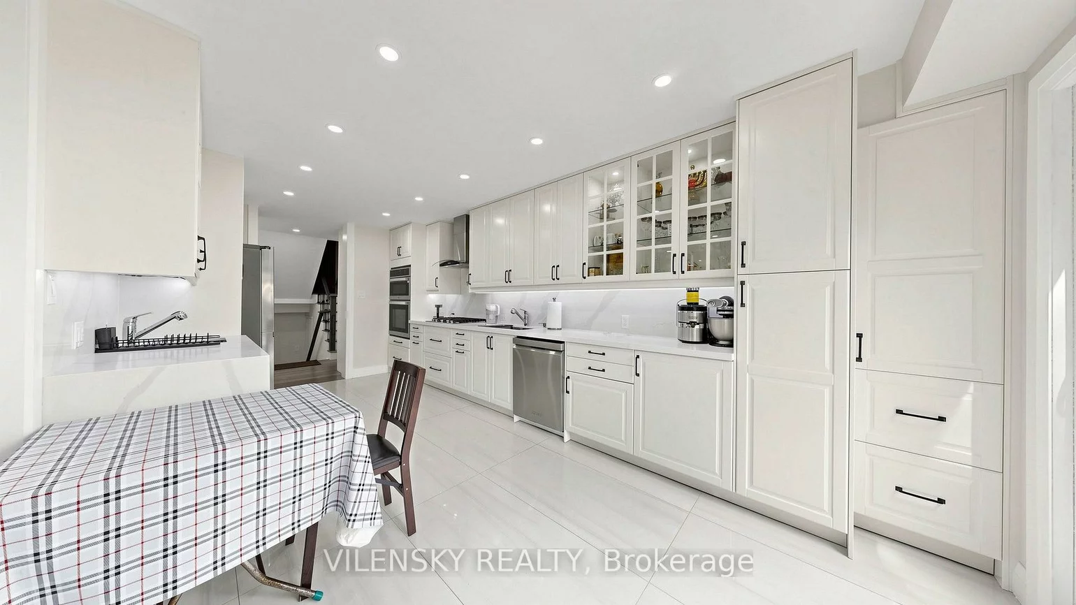 31, Lonny, Crestwood-Springfarm-Yorkhill, Vaughan