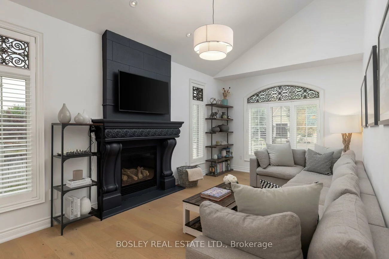 1, Heritage Estates, Patterson, Vaughan