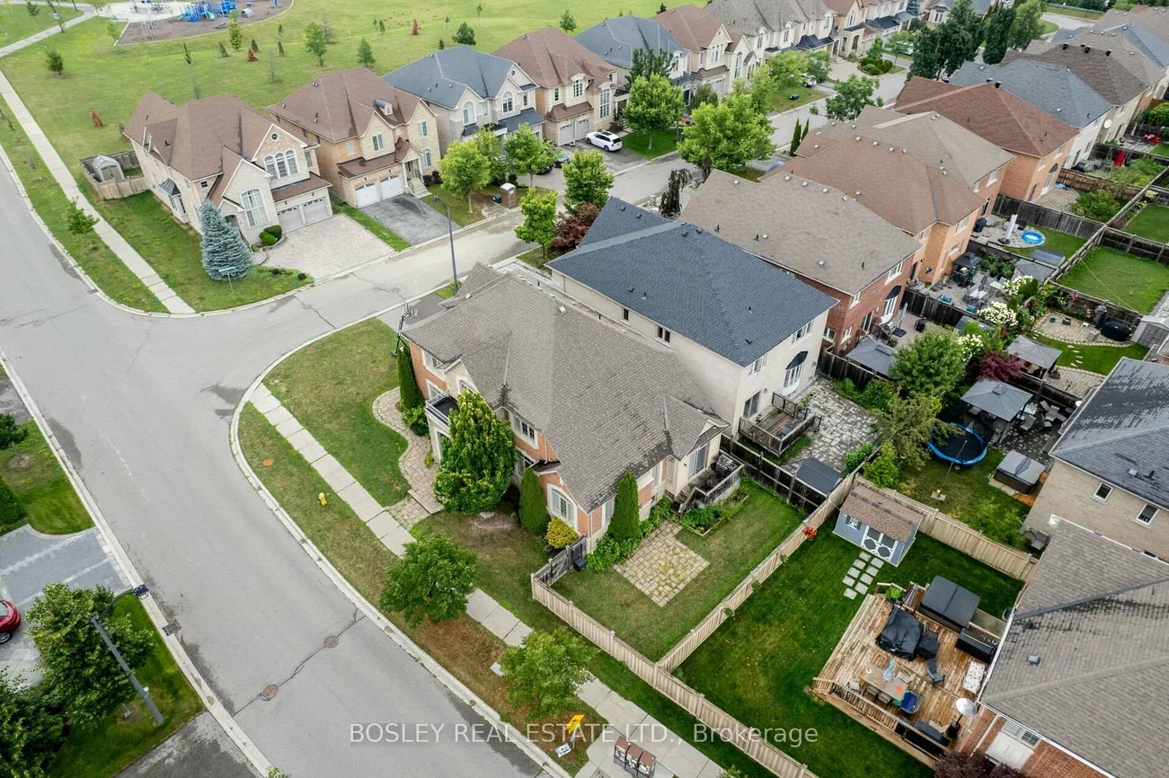 1, Heritage Estates, Patterson, Vaughan
