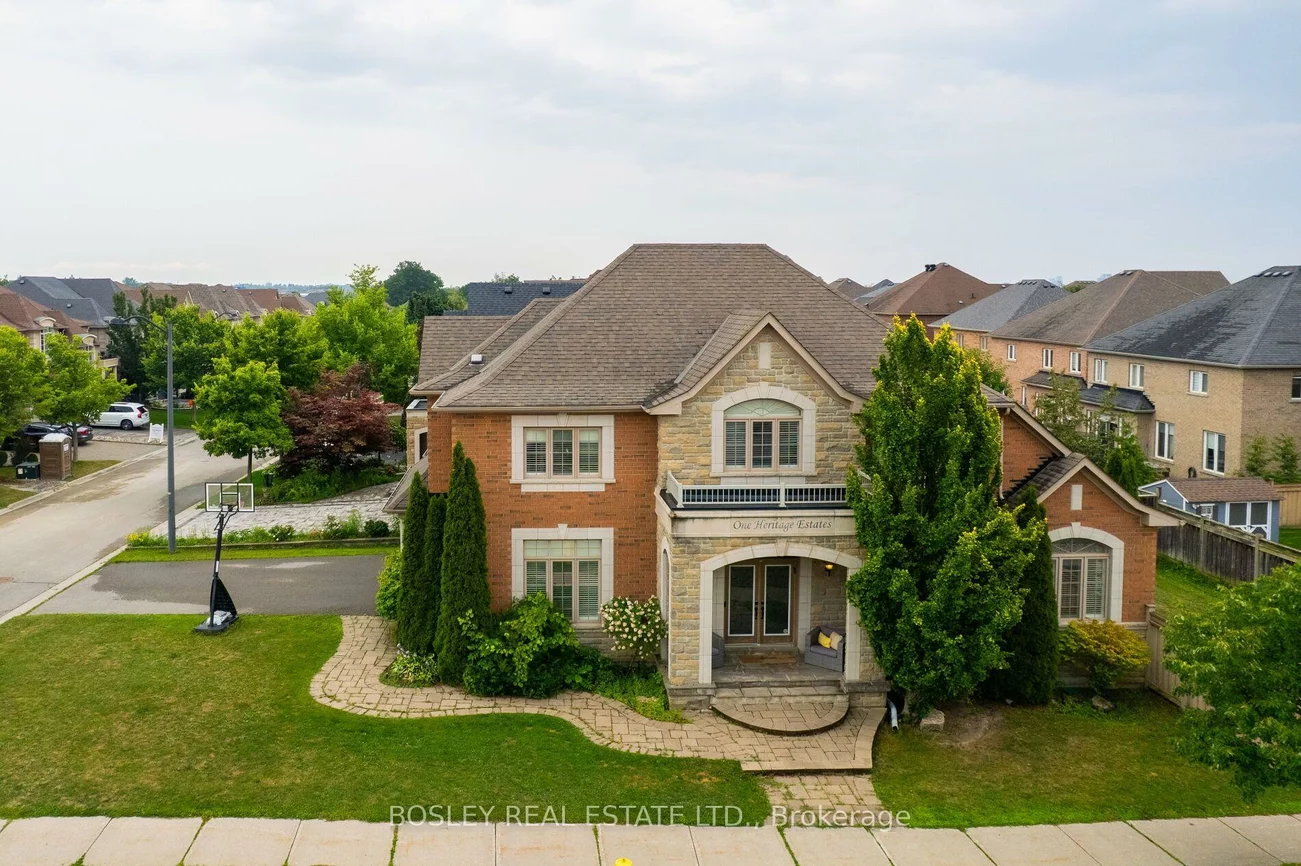 1, Heritage Estates, Patterson, Vaughan