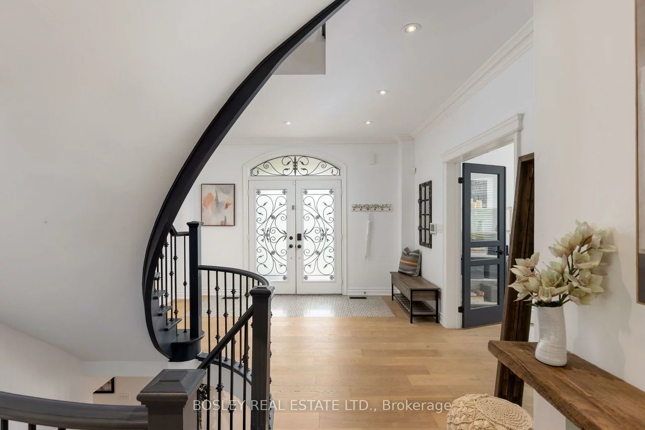 1, Heritage Estates, Patterson, Vaughan