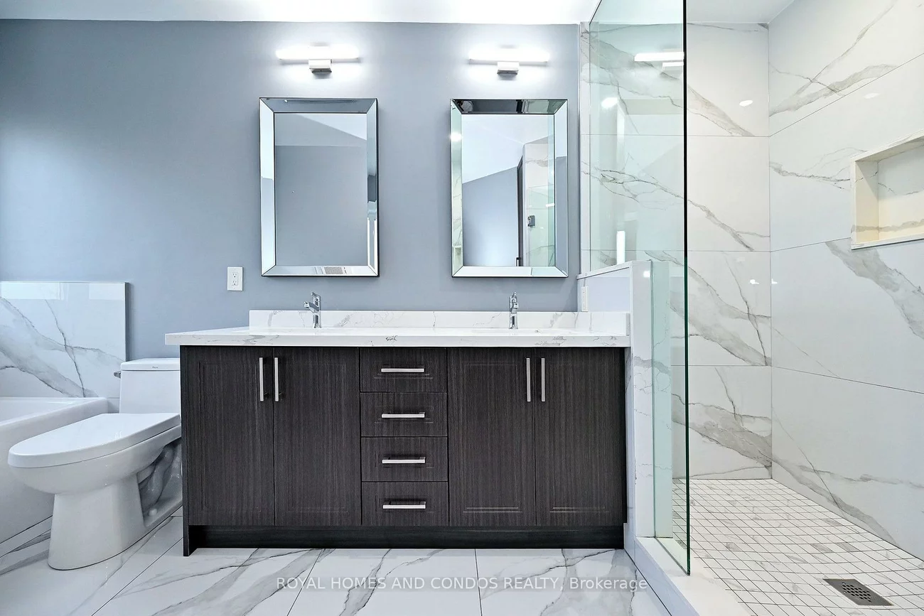 129, Saint Damian, Vellore Village, Vaughan