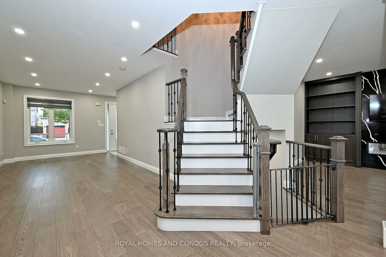 129, Saint Damian, Vellore Village, Vaughan