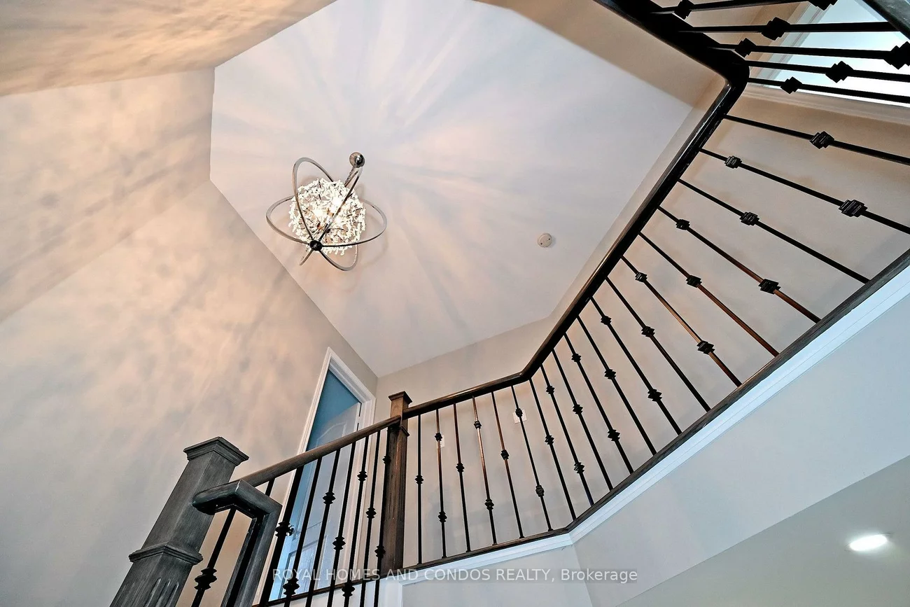 129, Saint Damian, Vellore Village, Vaughan
