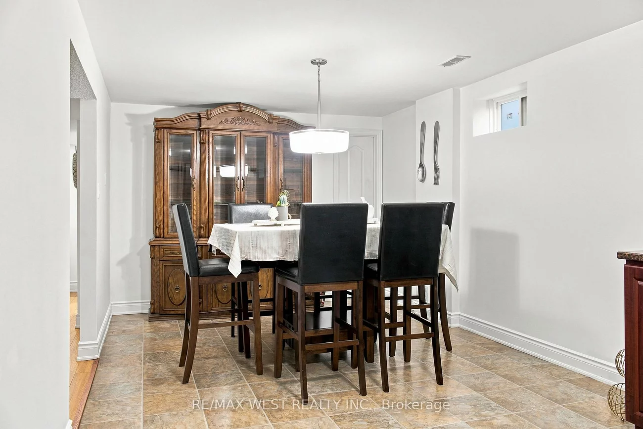 414, Belview, East Woodbridge, Vaughan